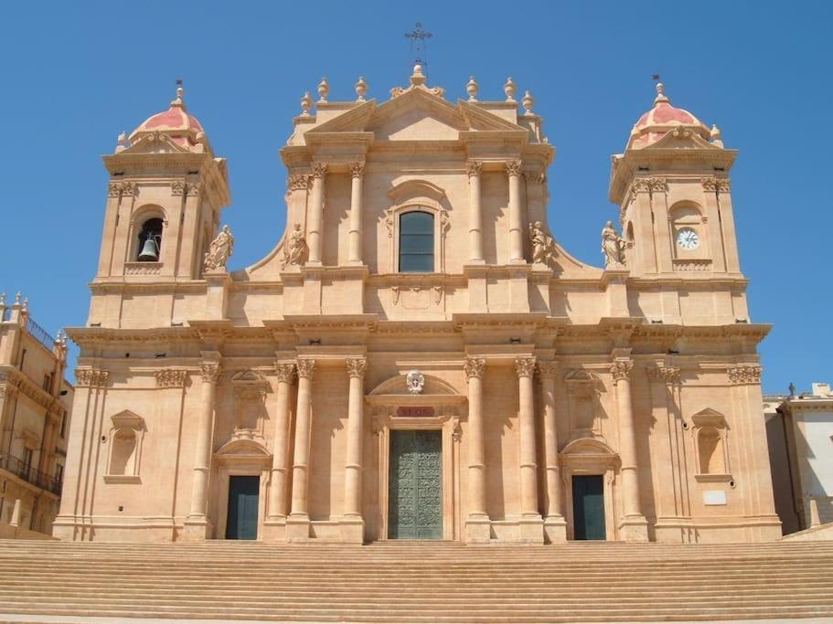 Villa Calma Noto Exterior photo
