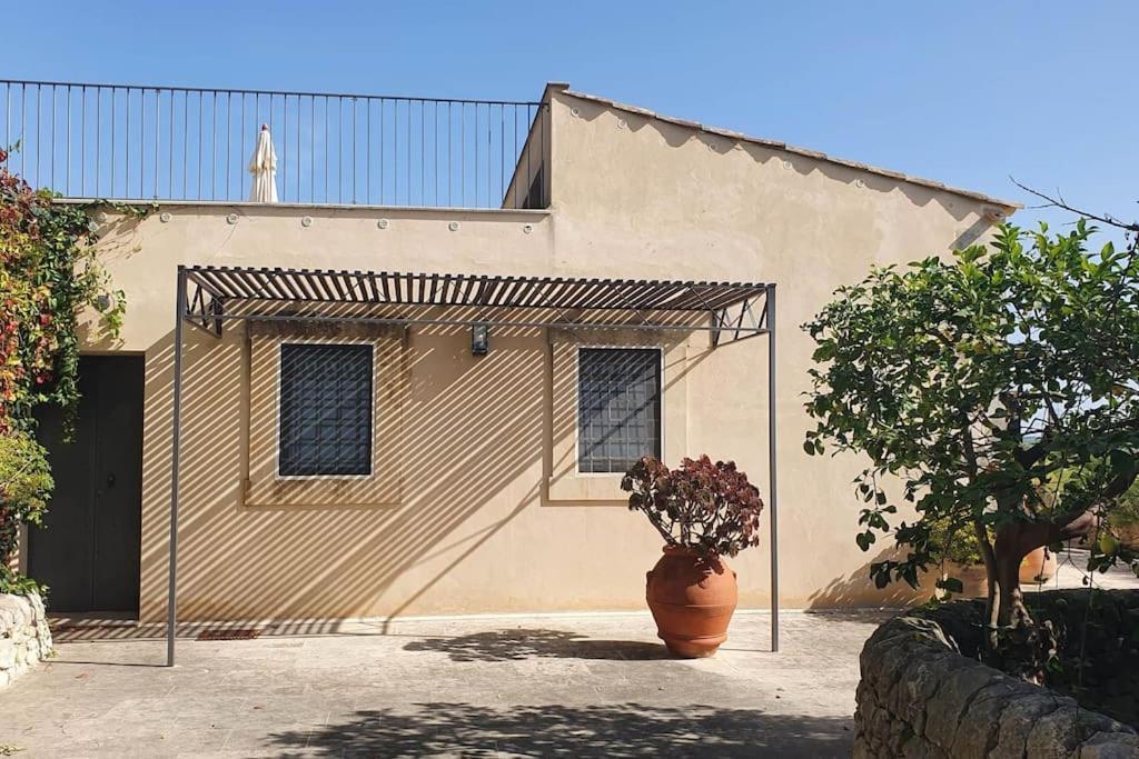 Villa Calma Noto Exterior photo